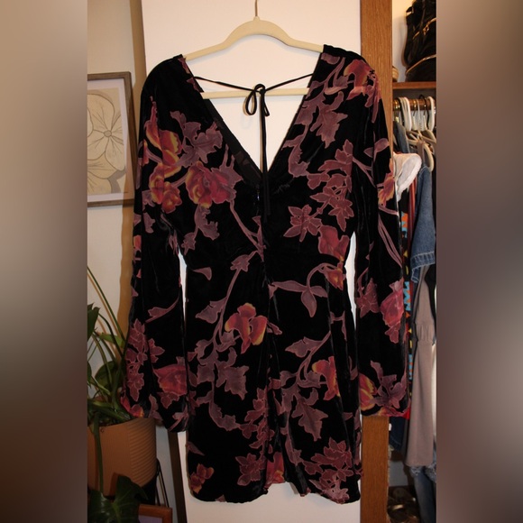 LUSH Floral Velvet Dress with Bell Sleeves - Picture 4 of 7